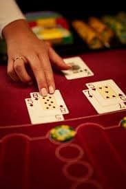 Daftar meja dealer langsung honkai dengan status ketersediaan real-time